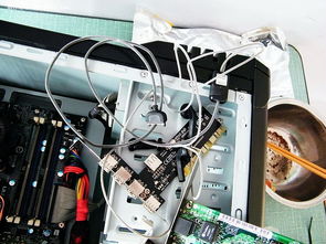 背部完美走線與數(shù)碼科技生活 構(gòu)建高效、整潔的電子生態(tài)